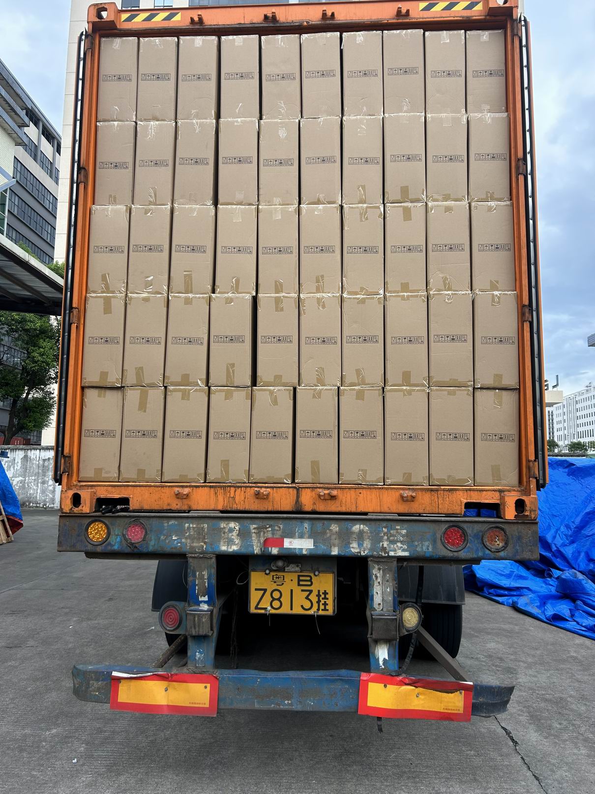 full container loading for custom tin packaging cartons